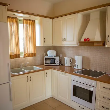 Thelxis Villa *