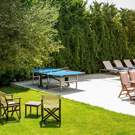 Thelxis Villa *