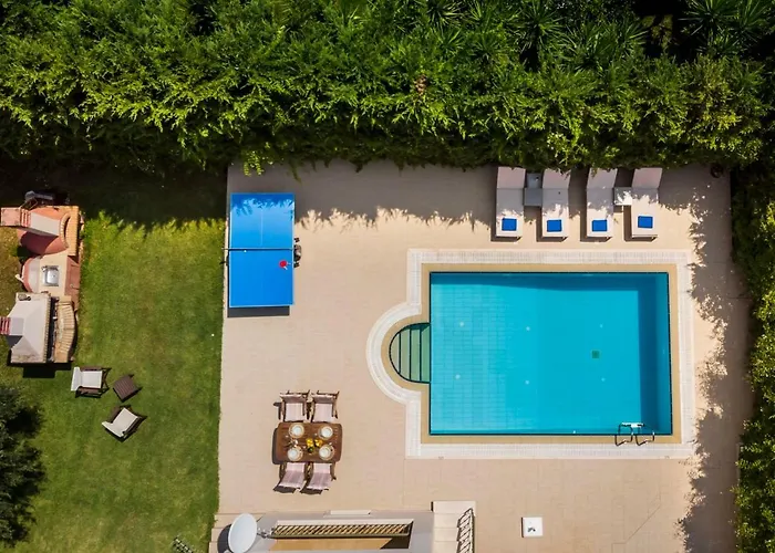 Villa Thelxis