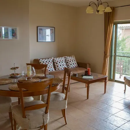 Thelxis Villa *