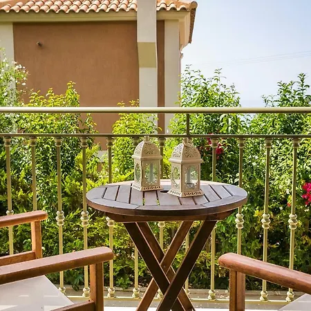 Villa Thelxis