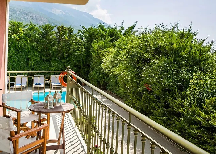 Villa Thelxis
