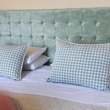 Thelxis Lourdata (Kefalonia)